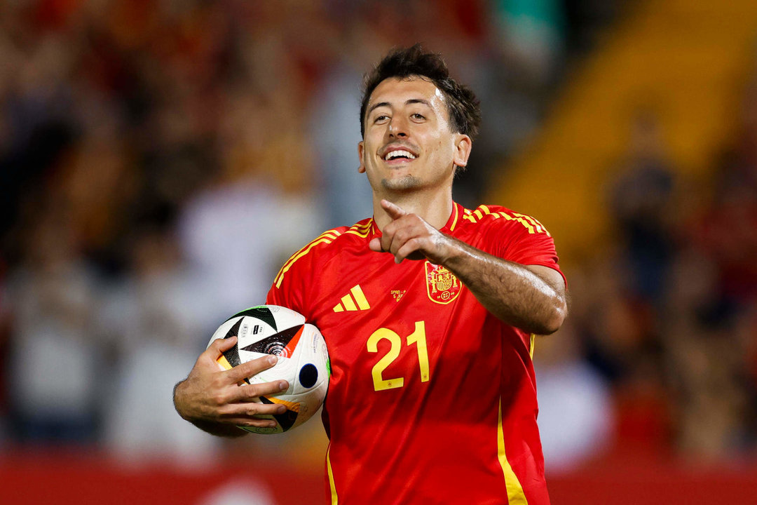 El delantero de la selección española de fútbol Mikel Oyarzabal, en una foto de archivo. EFE/Julio Muñoz